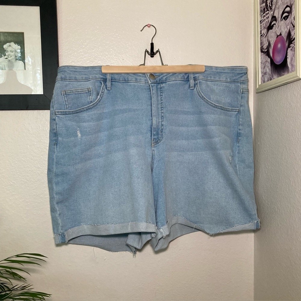 AVA & VIV Denim shorts NWT size 24W